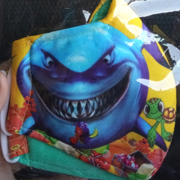 Mask face - Picture 10 of 12